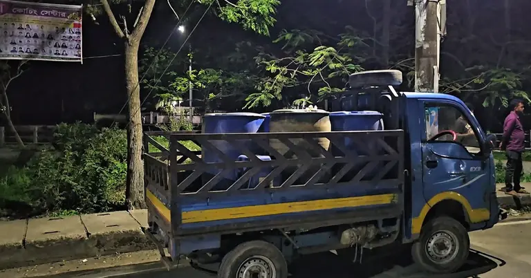 ড্রামভর্তি জ্বালানি তেল